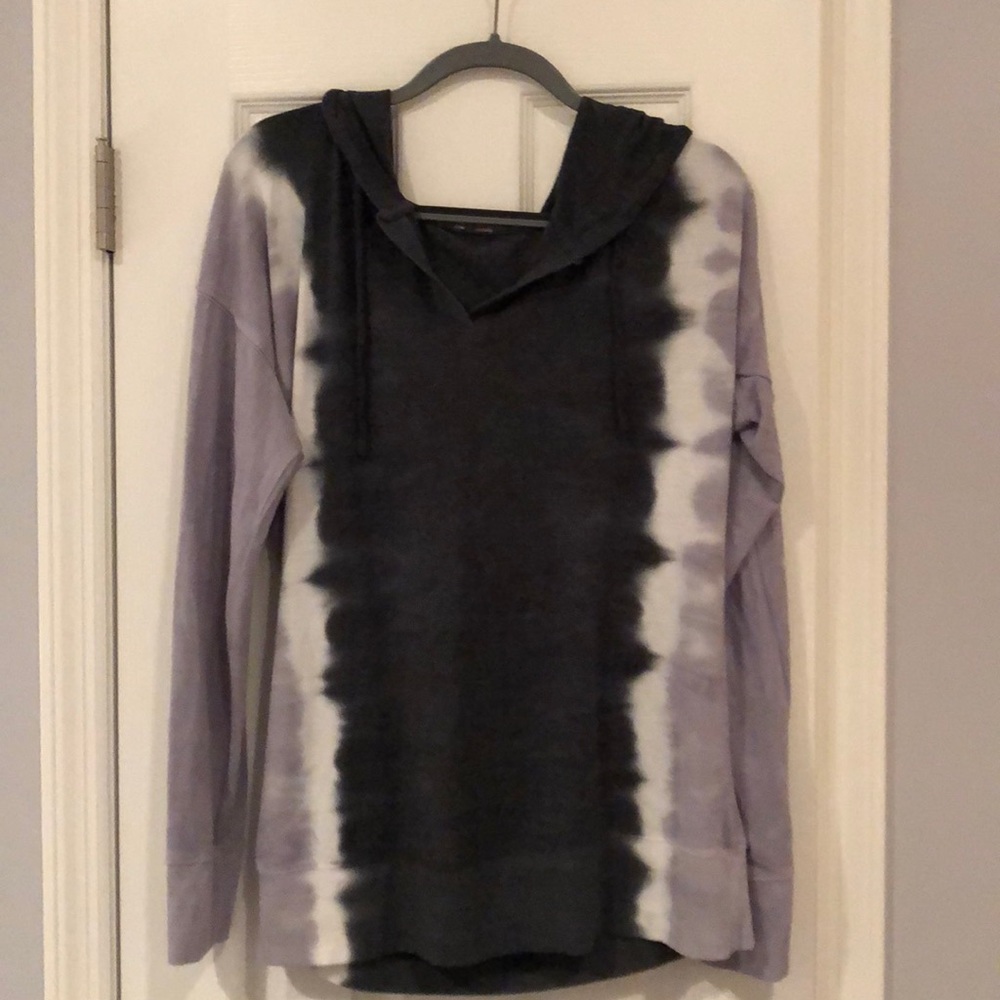 Light sweatshirt